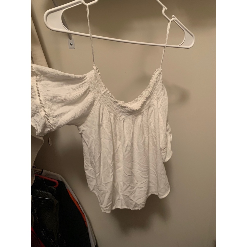 Off the shoulder Sleeve top